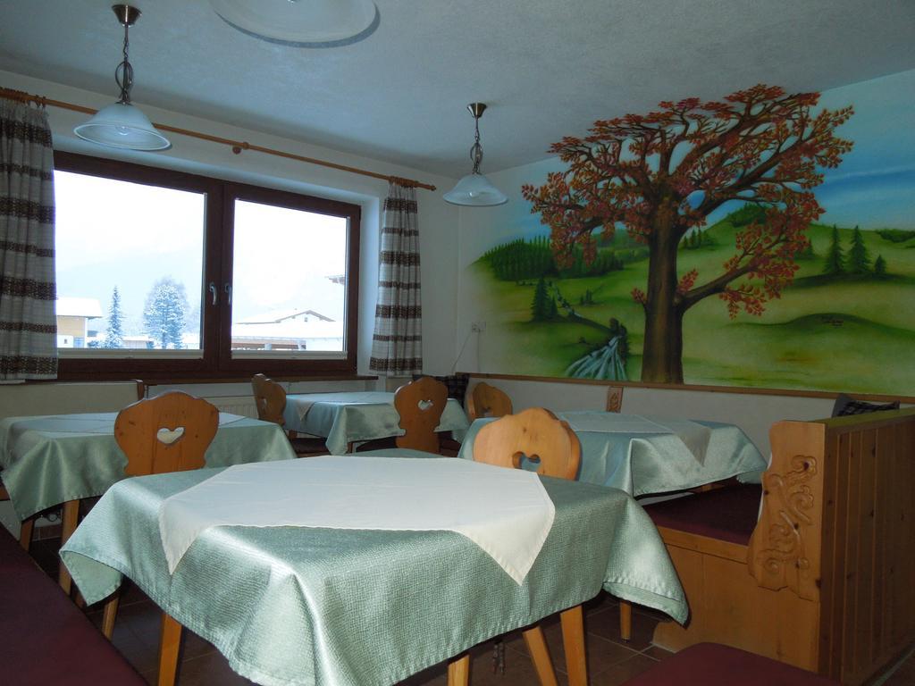 レルモース Haus Bergkranz Bed & Breakfast エクステリア 写真